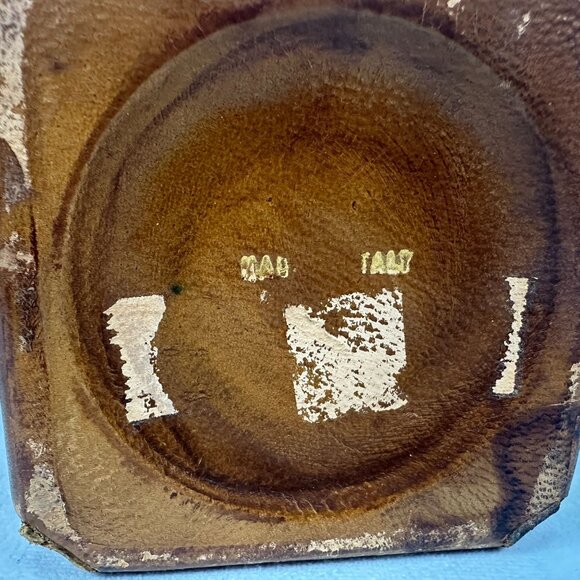 Vintage Leather Wrapped Decanter Wooden Stopper & Embossed Design A Menini Italy - Picture 3 of 9